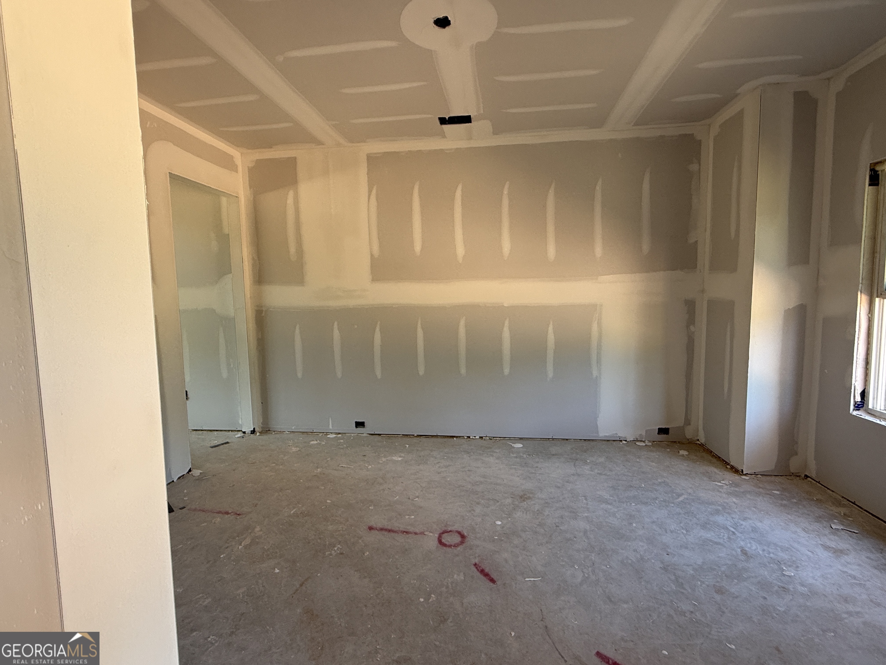 10 Rex Road Williamson, GA 30292 - Photo 8 of 63 a view of an empty room
