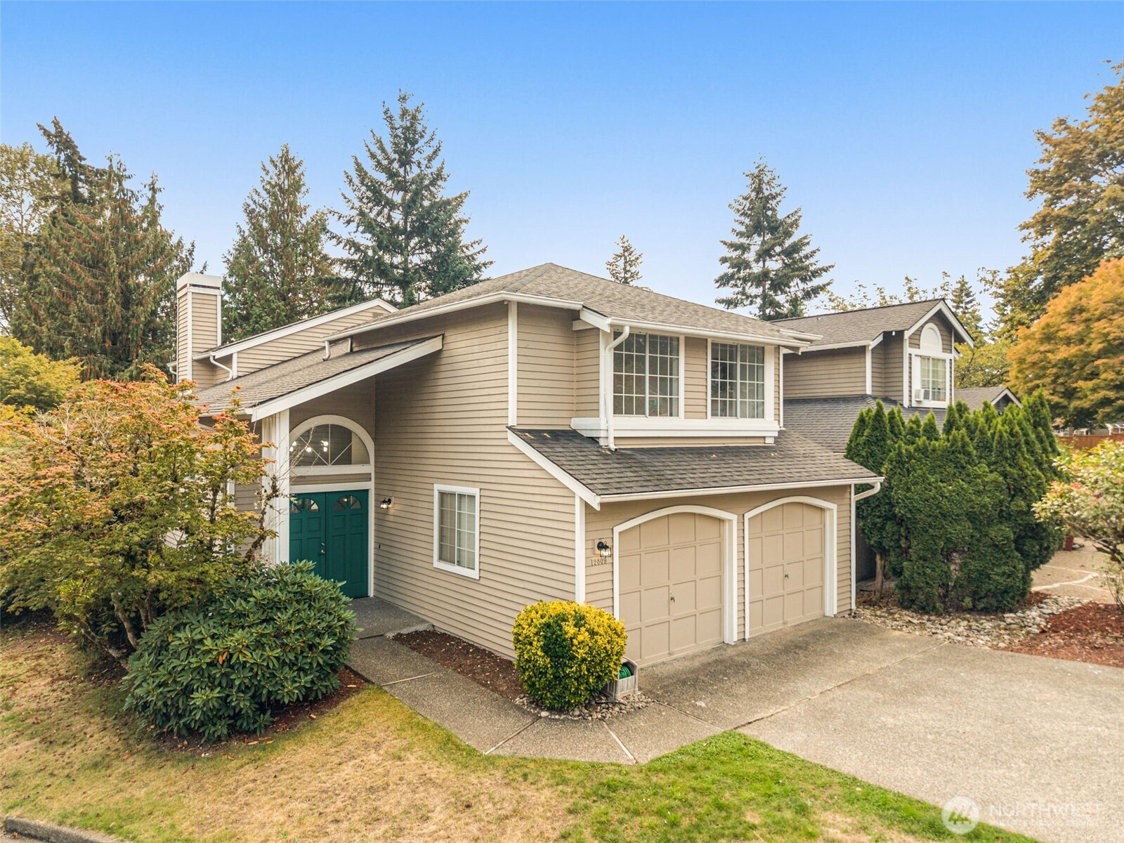 12809 Northeast 201st Place Bothell, WA 98011 - Photo 2 of 40 Gallery Image 2