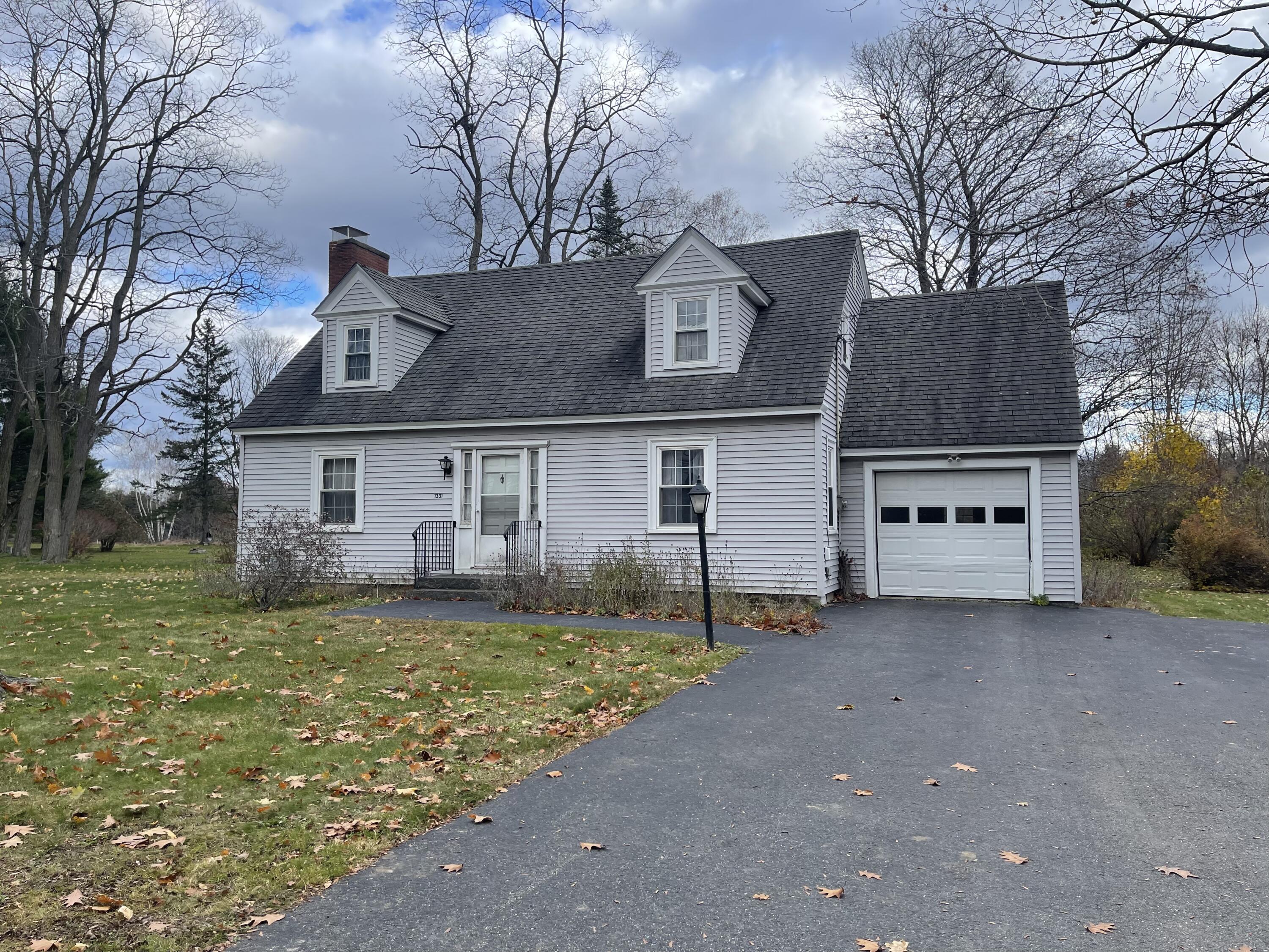 1331 State Street Bangor, ME 04401 - Photo 13 of 37 160BF2AA-1CF4-47D7-815C-2BEC3408449D