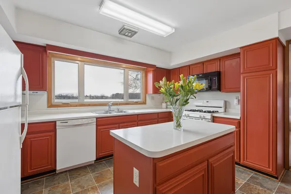 $675,000 | 1569 Hansack Avenue Northeast, St. Michael, MN 55313