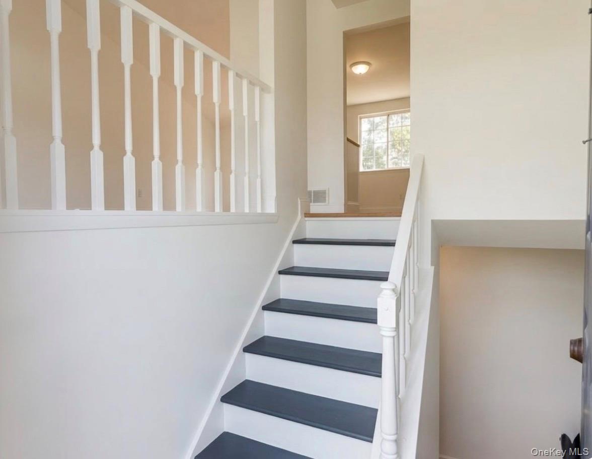 10 Victor Road Beacon, NY 12508 - Photo 5 of 36 Gallery Image 5