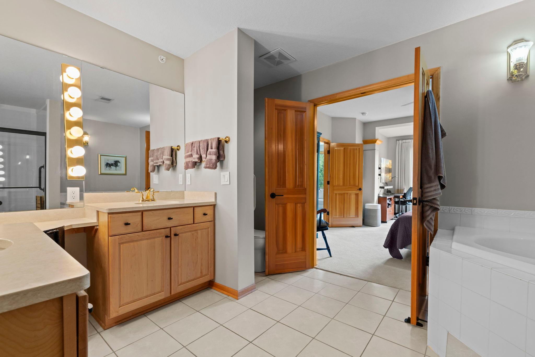 11460 Fairfield Road West, Unit 103 Minnetonka, MN 55305 - Photo 39 of 72