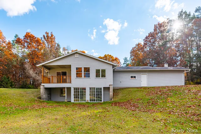 $359,900 | 11026 West Sidney Road, Gowen, MI 49326