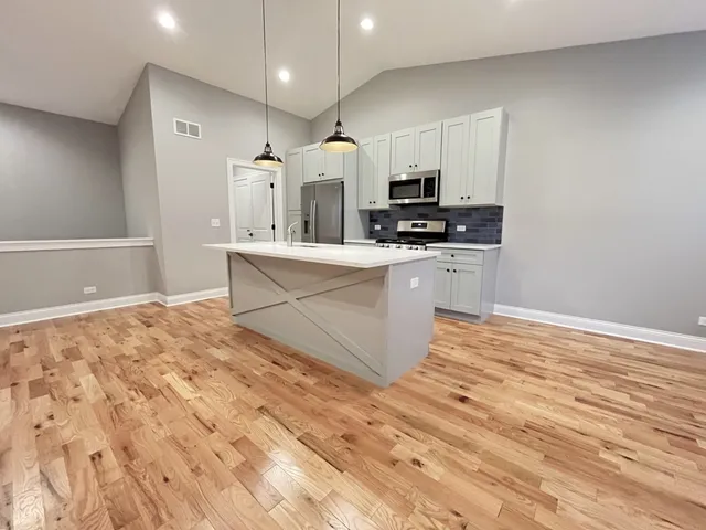 $2,195 | 724 Mallard Drive, Marengo, IL 60152