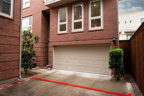 $795,000 | 4415 Holland Avenue, Unit D, Dallas, TX 75219
