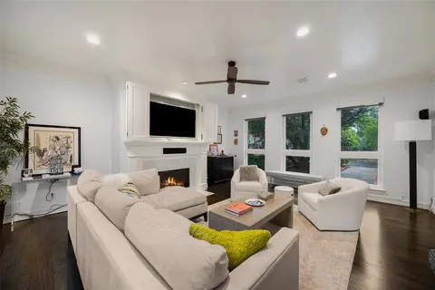 $795,000 | 4415 Holland Avenue, Unit D, Dallas, TX 75219