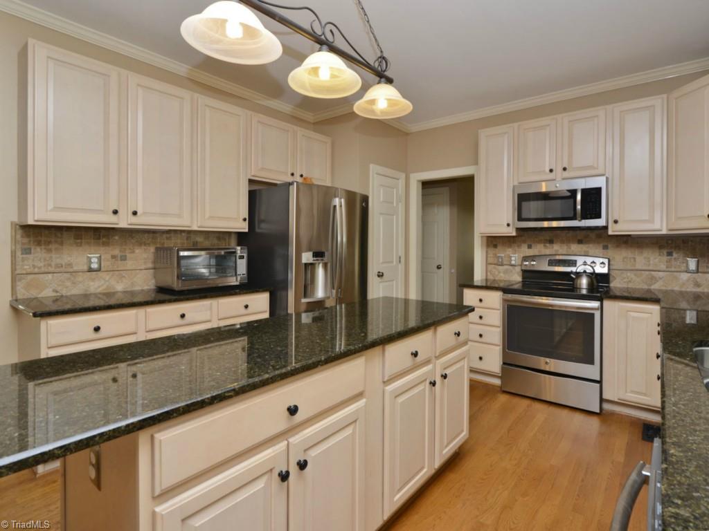 1795 Ridge Oaks Drive Oak Ridge, NC 27310 - Photo 16 of 30