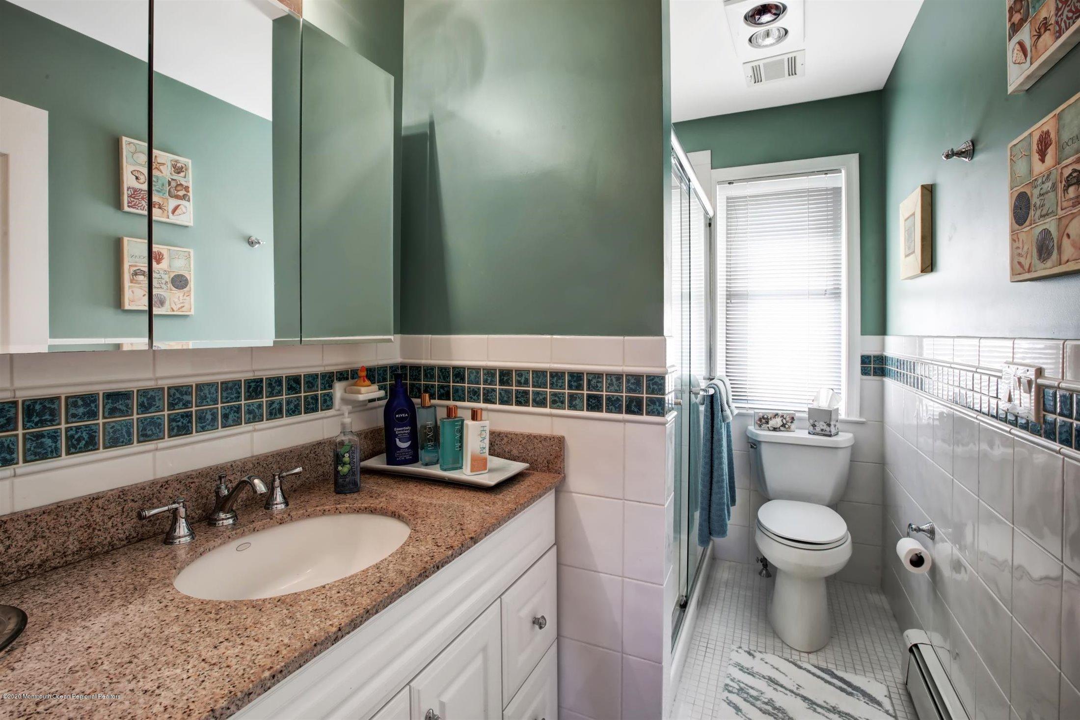 242 Rahway Road Barnegat, NJ 08005 - Photo 23 of 42 29-Bathroom