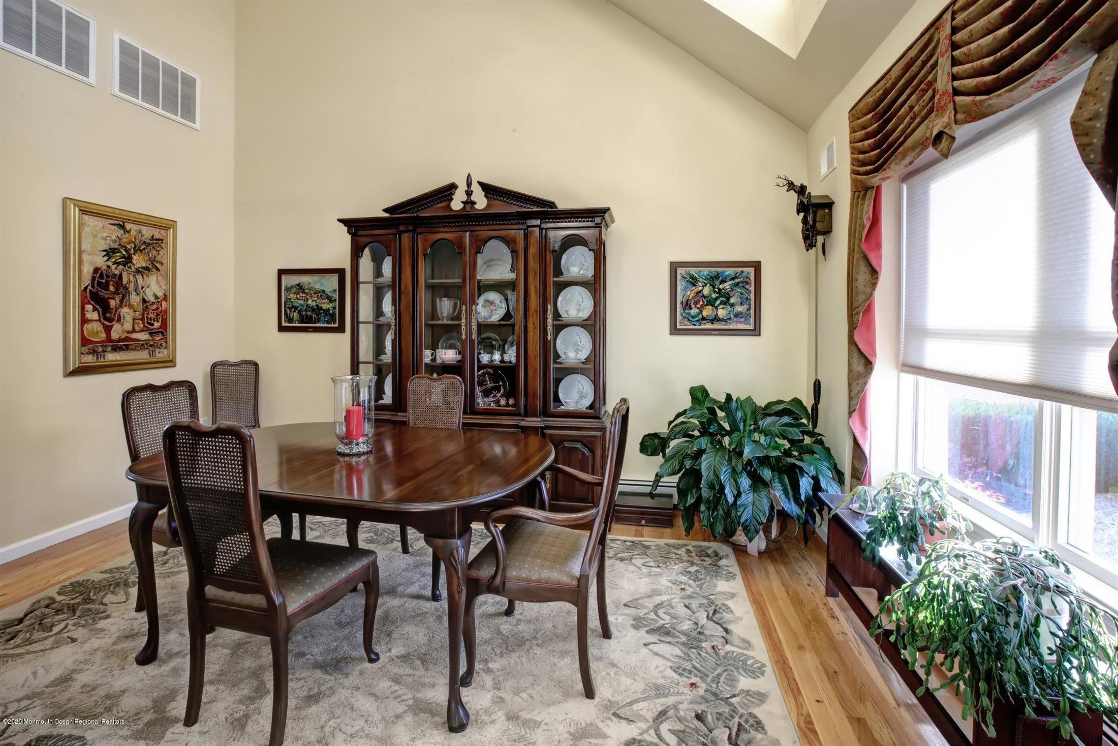 242 Rahway Road Barnegat, NJ 08005 - Photo 7 of 42 10-Dining