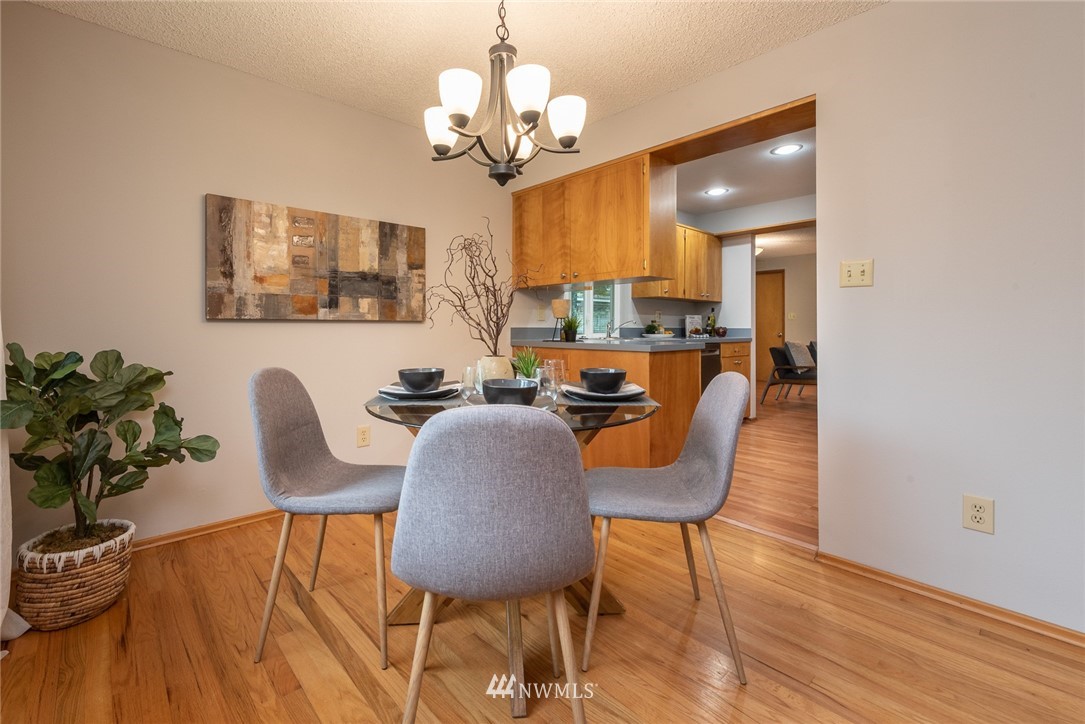 14522 164th Place Southeast Renton, WA 98059 - Photo 7 of 40 Gallery Image 7