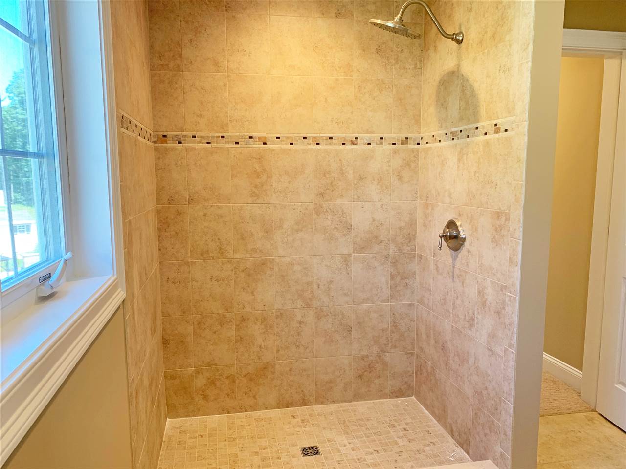4 Schoolhouse Road, Unit 26 Londonderry, NH 03053 - Photo 9 of 16