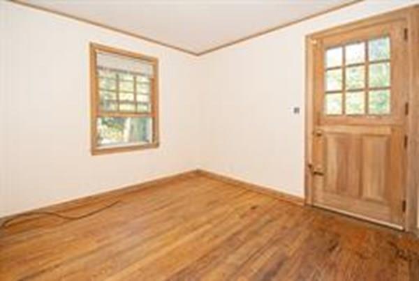 49 Arden Street Springfield, MA 01118 - Photo 4 of 14 Gallery Image 4