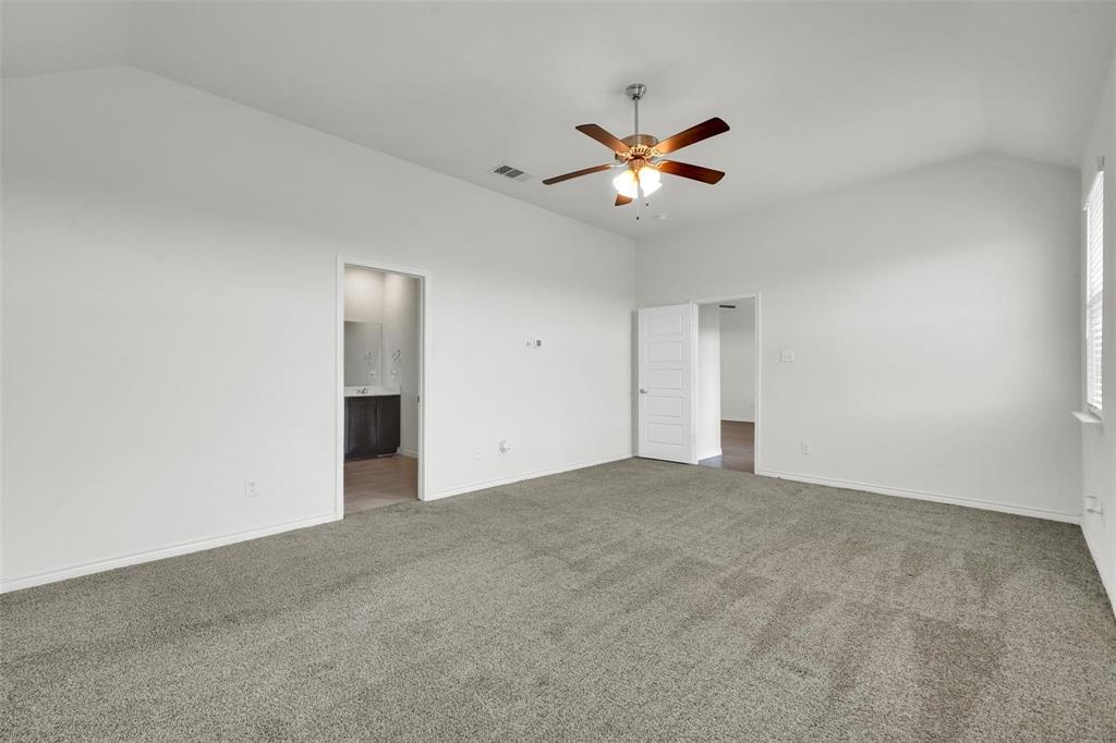 484 Declaration Way Fate, TX 75189 - Photo 17 of 29 Gallery Image 17