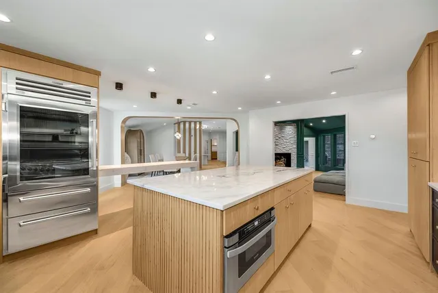 $1,773,900 | 6275 Preston Creek Drive, Dallas, TX 75240