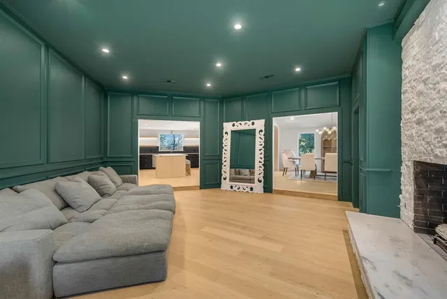 $1,773,900 | 6275 Preston Creek Drive, Dallas, TX 75240