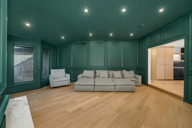 $1,773,900 | 6275 Preston Creek Drive, Dallas, TX 75240