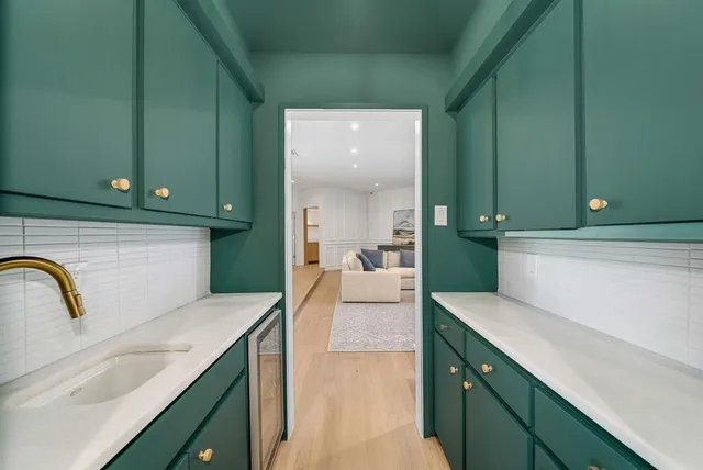 $1,773,900 | 6275 Preston Creek Drive, Dallas, TX 75240