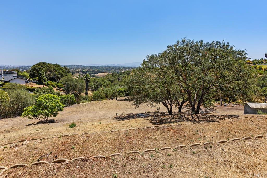 435 Rancho Camino Fallbrook, CA 92028 - Photo 46 of 48 grounds