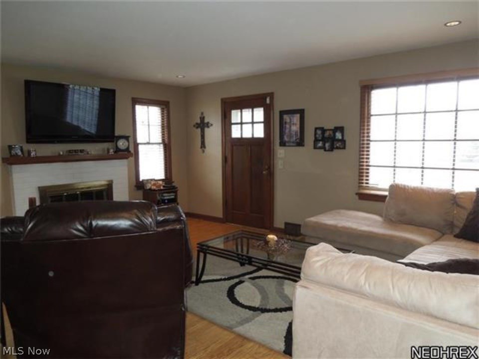 2944 16th Street Northwest Canton, OH 44708 - Photo 3 of 22 Gallery Image 3