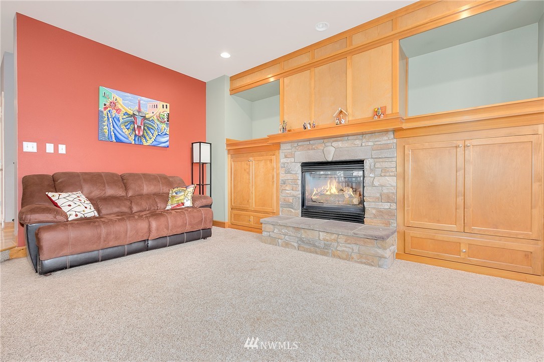 17148 Parkside Way Southeast Renton, WA 98058 - Photo 12 of 25 Gallery Image 12
