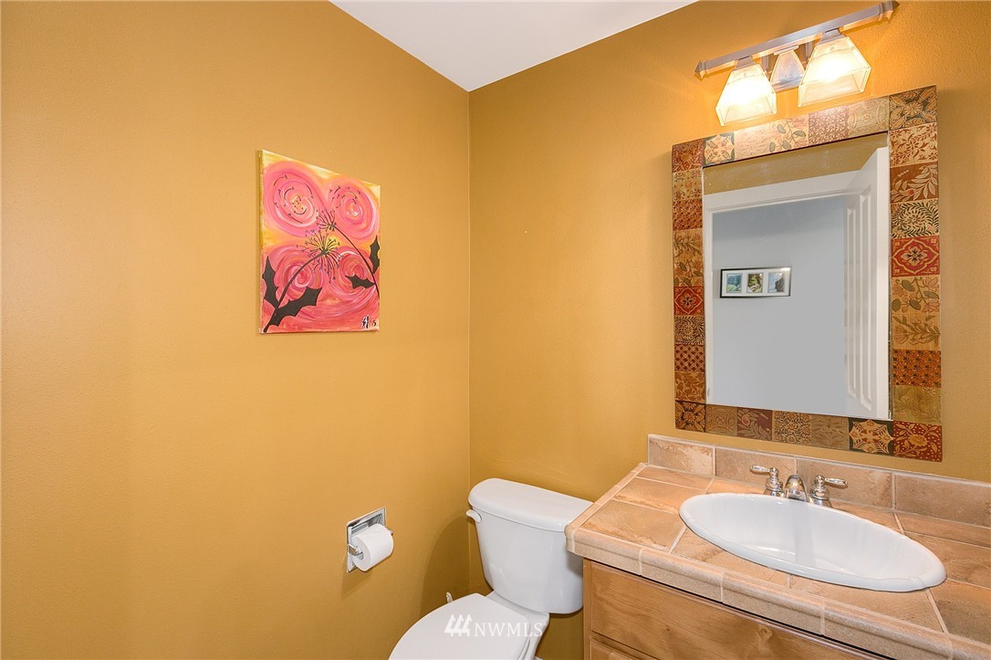 17148 Parkside Way Southeast Renton, WA 98058 - Photo 8 of 25 Gallery Image 8