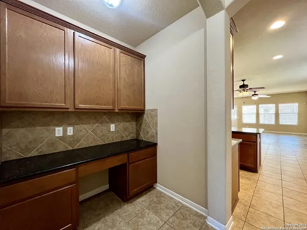 $1,895 | 5117 Black Horse, Schertz, TX 78108