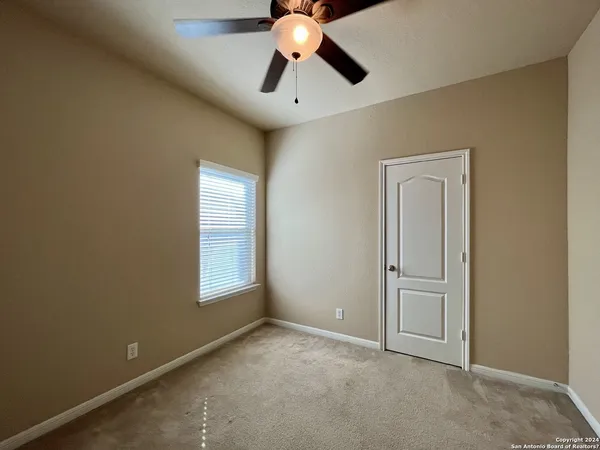 $1,895 | 5117 Black Horse, Schertz, TX 78108