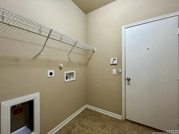 $1,895 | 5117 Black Horse, Schertz, TX 78108