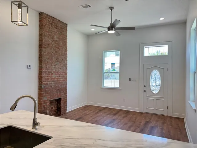 $395,000 | 1600-02 Reverend John Raphael Jr Way, New Orleans, LA 70113