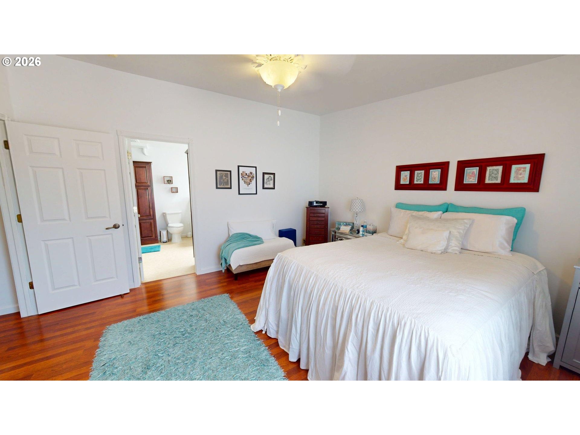 95623 Jerry's Flat Road, Unit 1 Gold Beach, OR 97444 - Photo 16 of 26 Owner's Suite Bedroom
