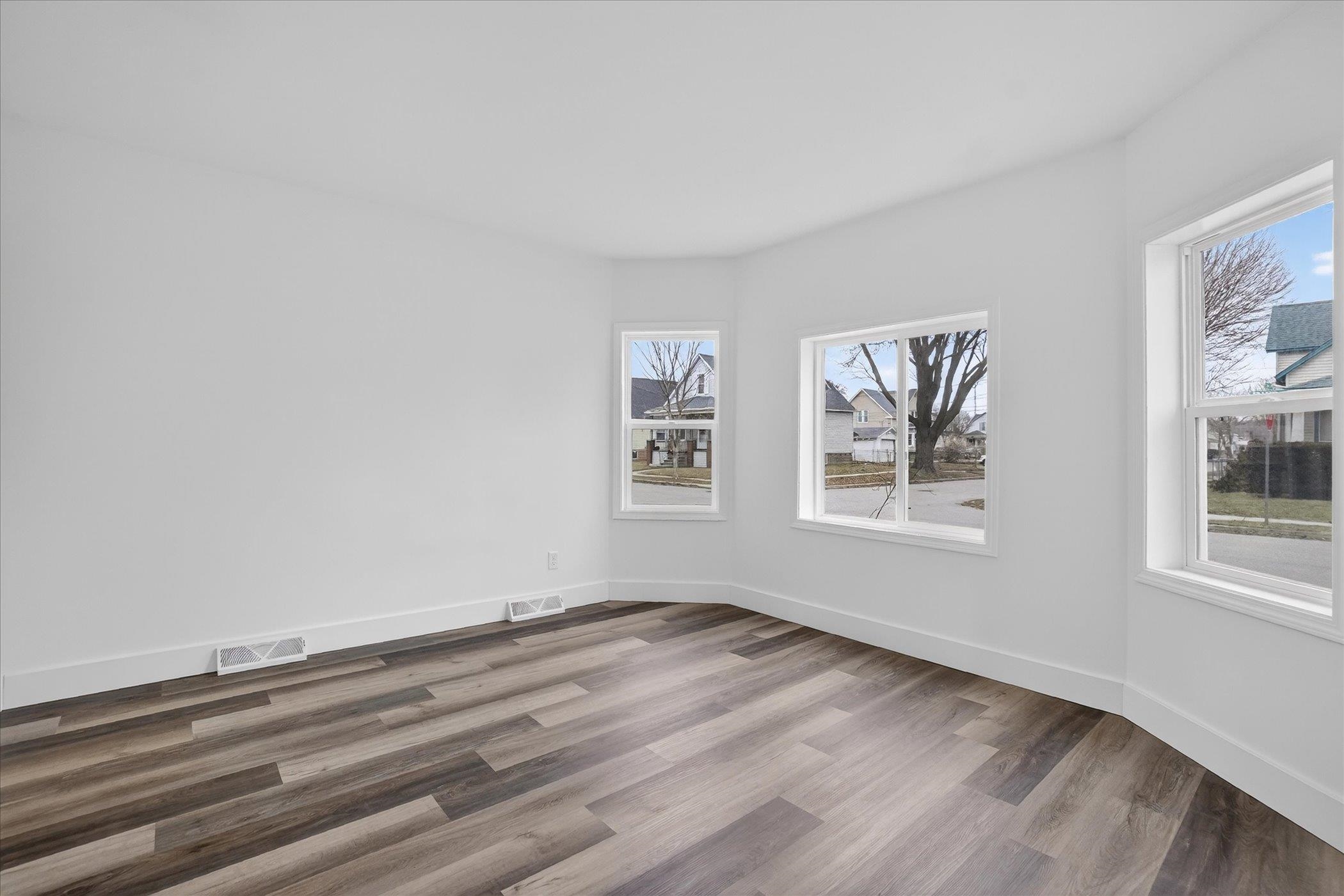 400 Fraser Street Bay City, MI 48708 - Photo 19 of 42