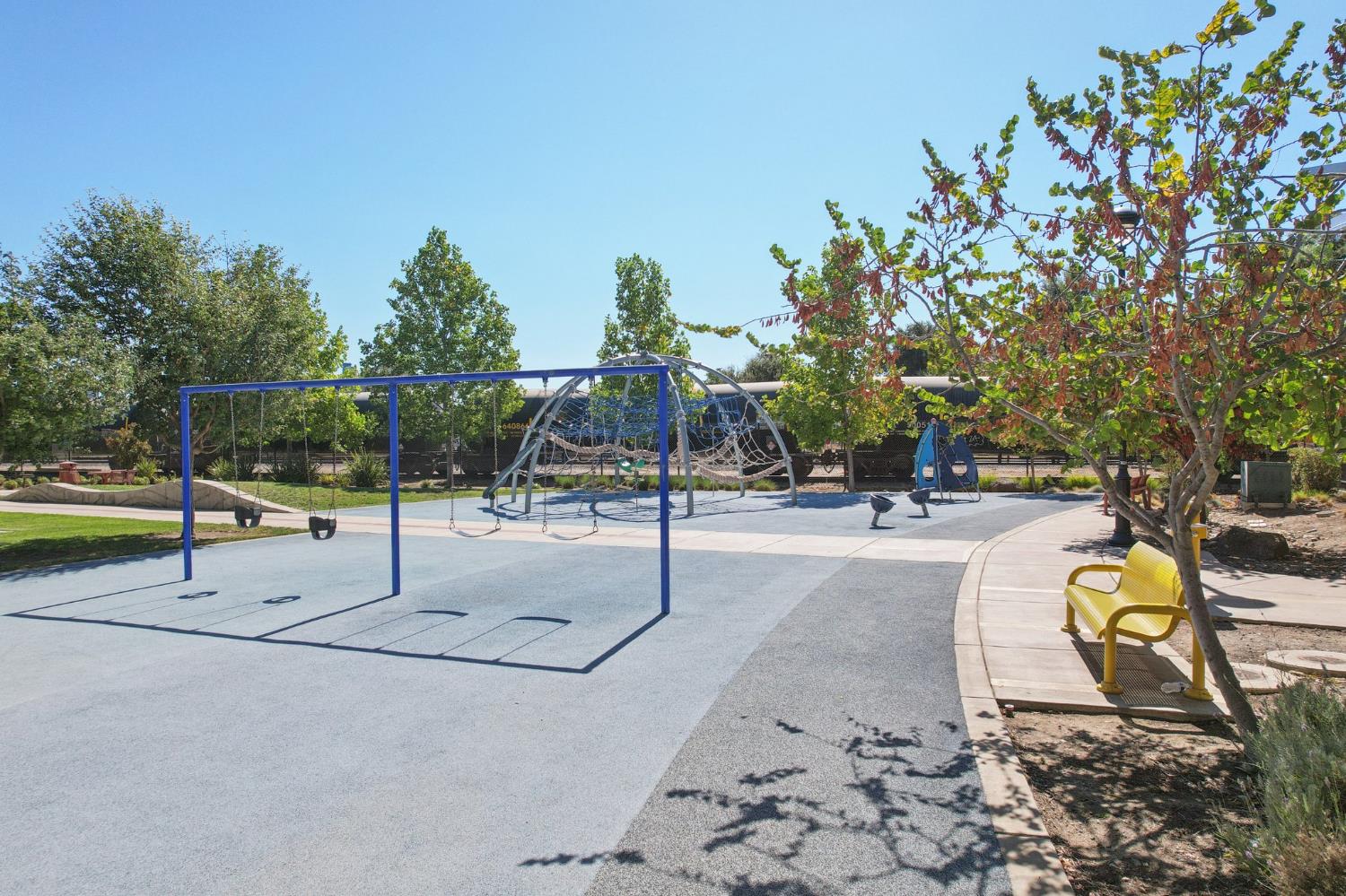 839 Graphite Lane West Sacramento, CA 95691 - Photo 32 of 37