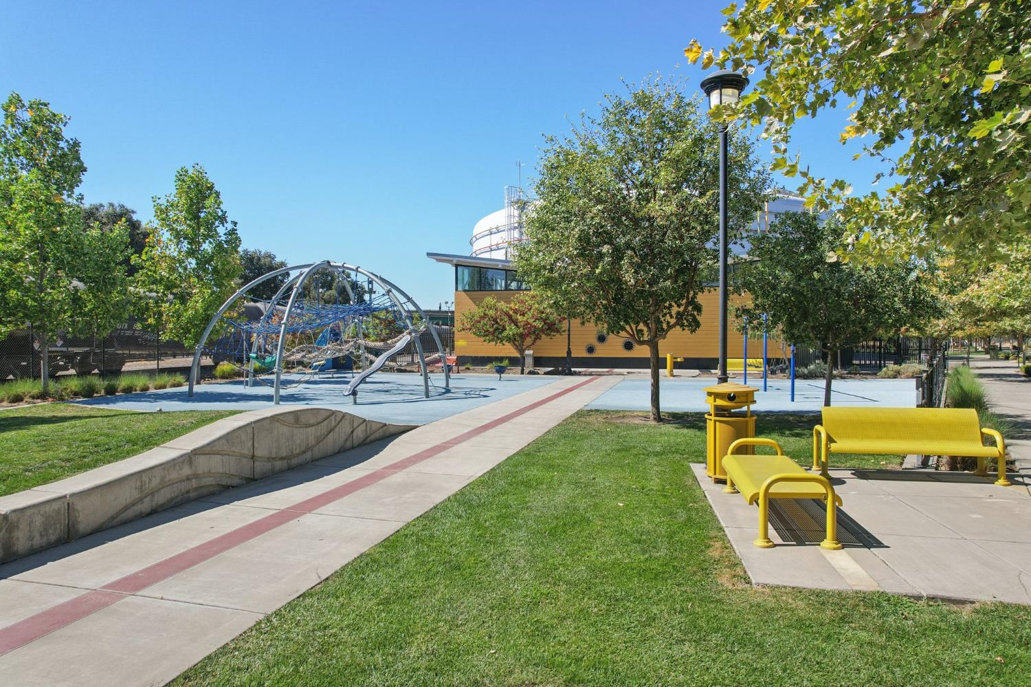 839 Graphite Lane West Sacramento, CA 95691 - Photo 33 of 37