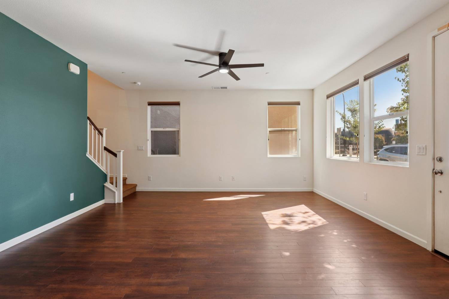 839 Graphite Lane West Sacramento, CA 95691 - Photo 5 of 37