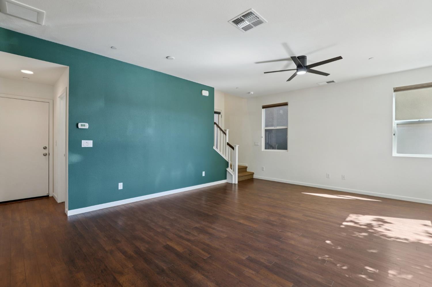 839 Graphite Lane West Sacramento, CA 95691 - Photo 7 of 37