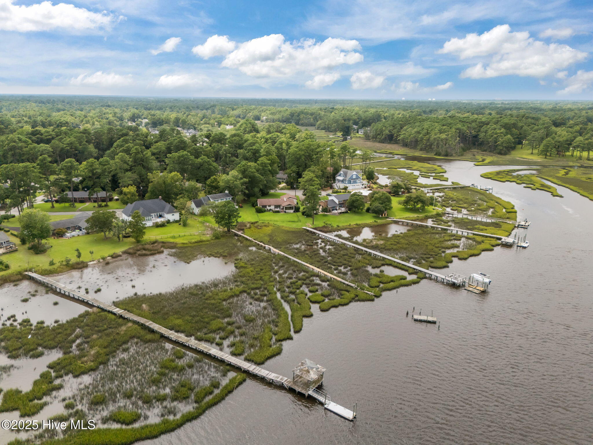 406 Buccaneer Road Wilmington, NC 28409 - Photo 13 of 24 14-web-or-mls-DJI_20250813141535_0143_D