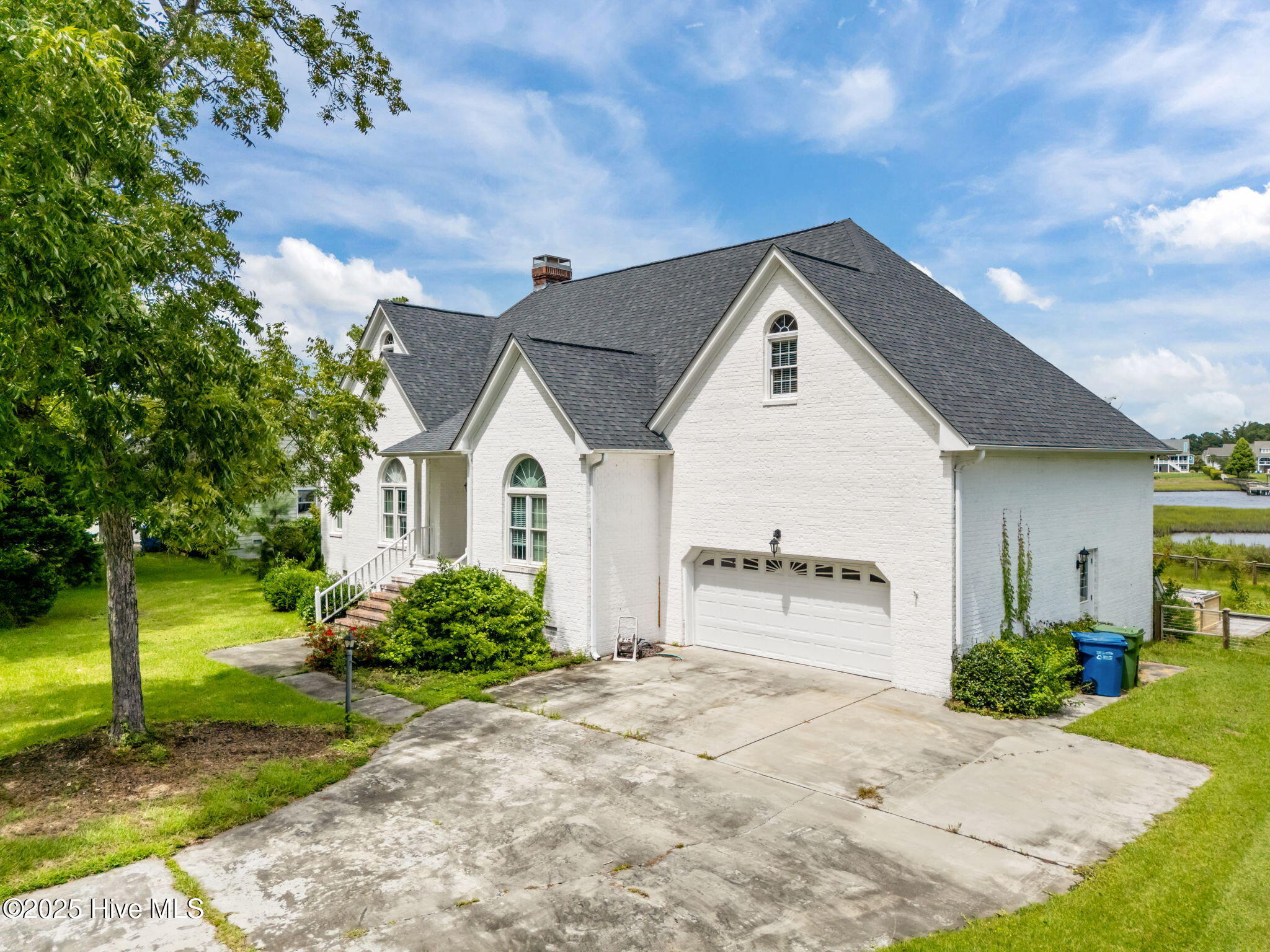 406 Buccaneer Road Wilmington, NC 28409 - Photo 6 of 24 4-web-or-mls-DJI_20250813141110_0133_D