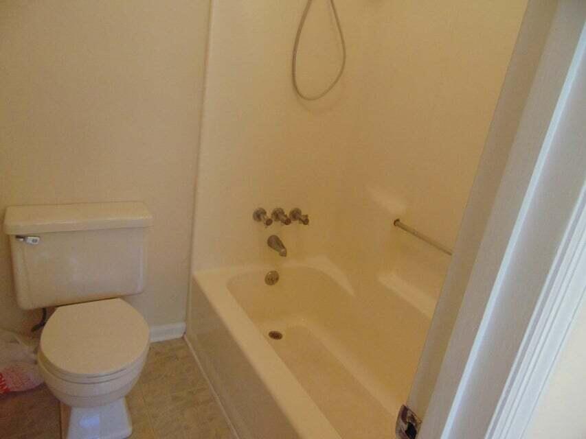 3745 Pine Ridge Court Martinez, GA 30907 - Photo 8 of 11 3745pineridgemasterbath