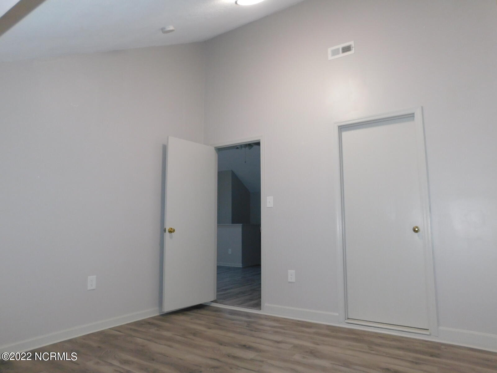 144 Village Court Havelock, NC 28532 - Photo 12 of 13 DSCN2908