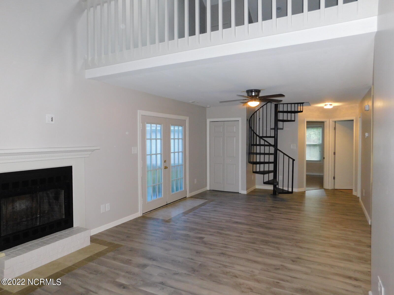 144 Village Court Havelock, NC 28532 - Photo 4 of 13 DSCN2872