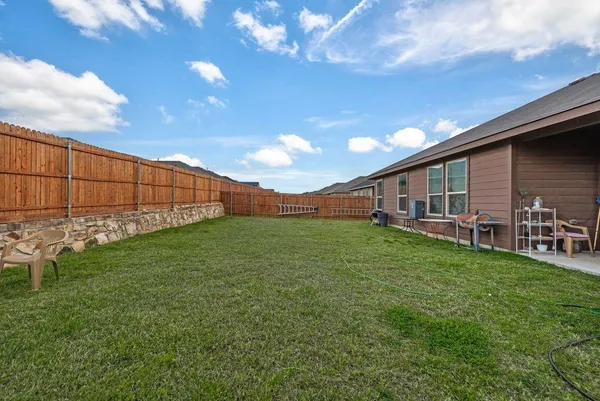 $285,000 | 1214 Pacifica Trail, Cleburne, TX 76033