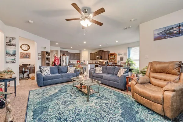 $285,000 | 1214 Pacifica Trail, Cleburne, TX 76033