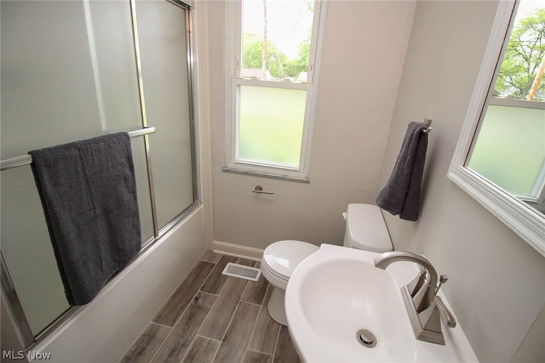 4490 Burkey Road Youngstown, OH 44515 - Photo 14 of 21 Gallery Image 14