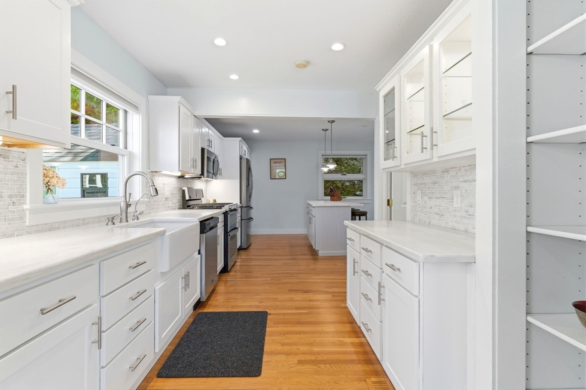 35 Keyes Road Westford, MA 01886 - Photo 8 of 38 Gallery Image 8