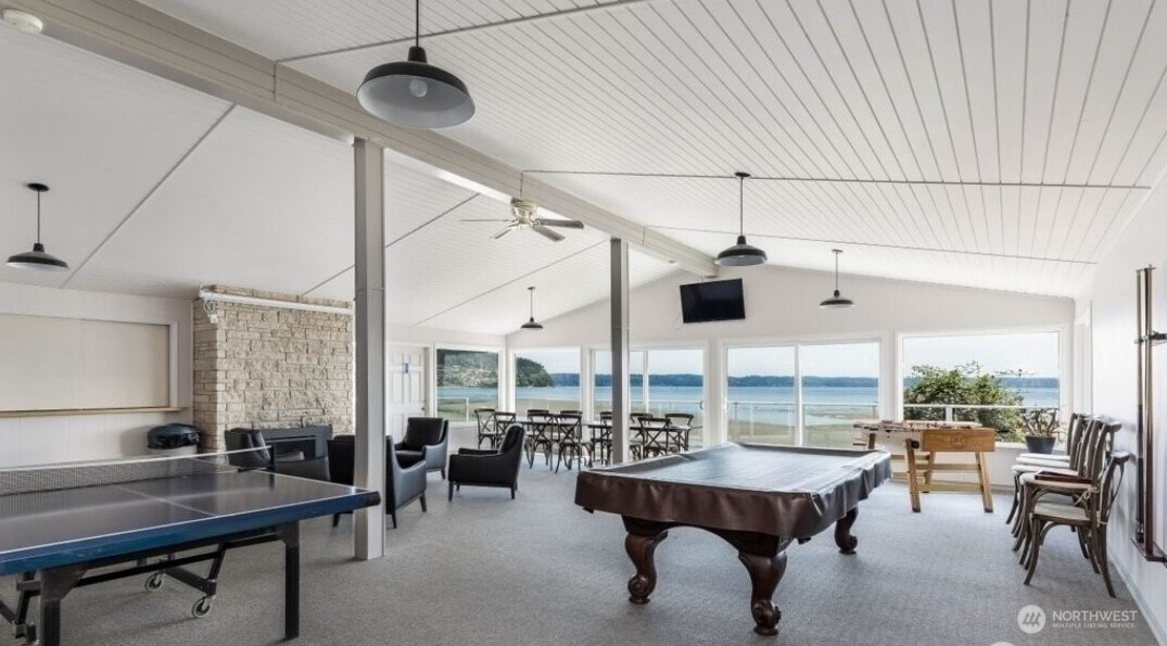 8042 Island Court Clinton, WA 98236 - Photo 15 of 20