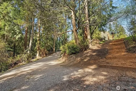 $119,000 | 8042 Island Court, Clinton, WA 98236