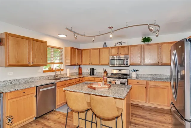 $399,900 | 1418 Major Drive, Plainfield, IL 60586