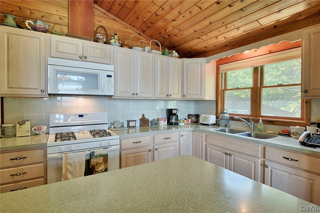 415 Indian Point Road Hammond, NY 13679 - Photo 16 of 30