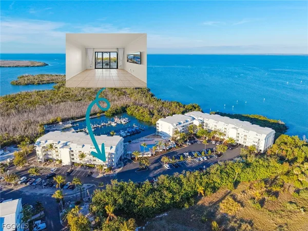 a view of a interior of the house