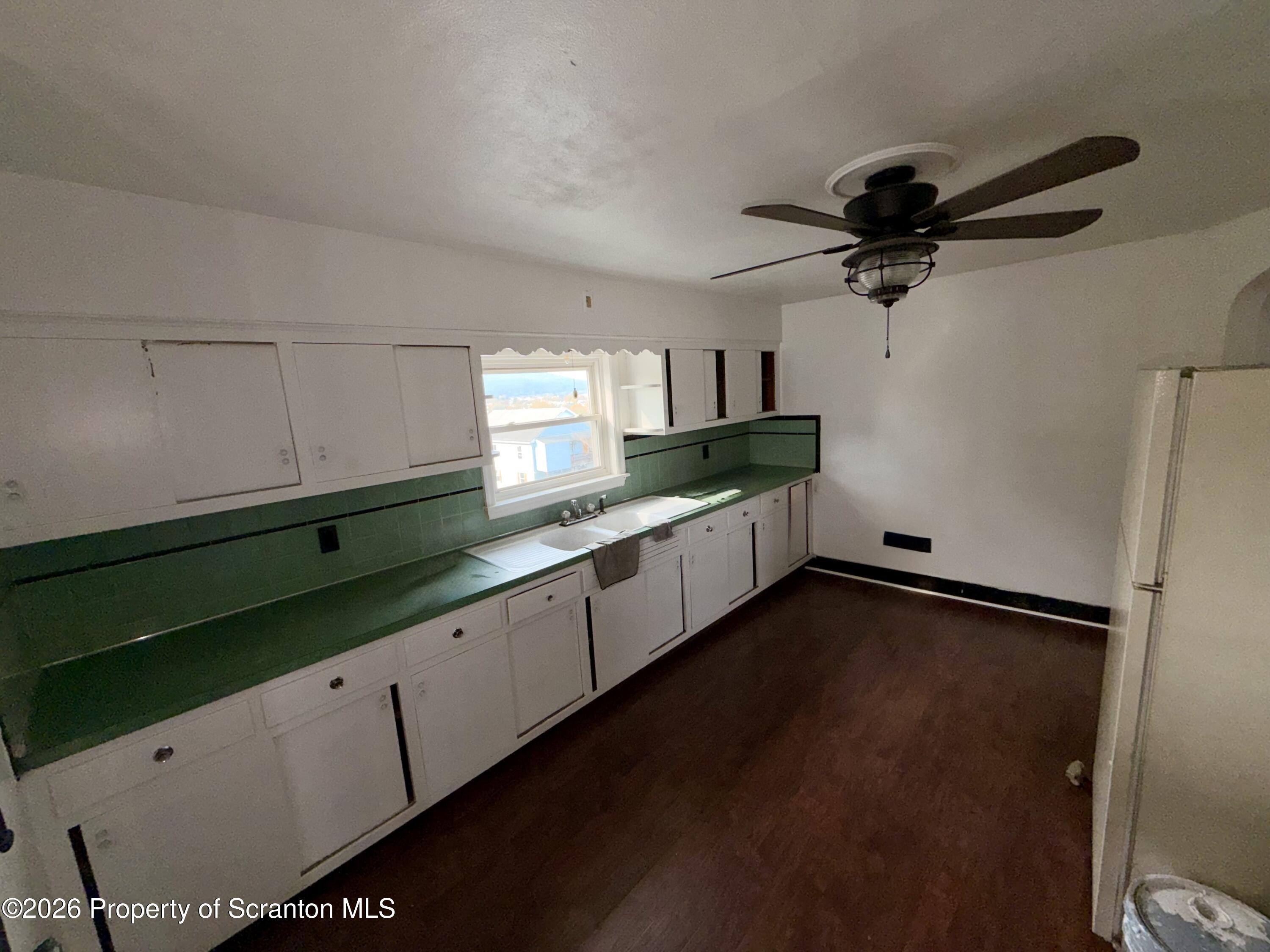 149 Tompkins Street, Unit 2 Pittston, PA 18640 - Photo 2 of 13 Kitchen